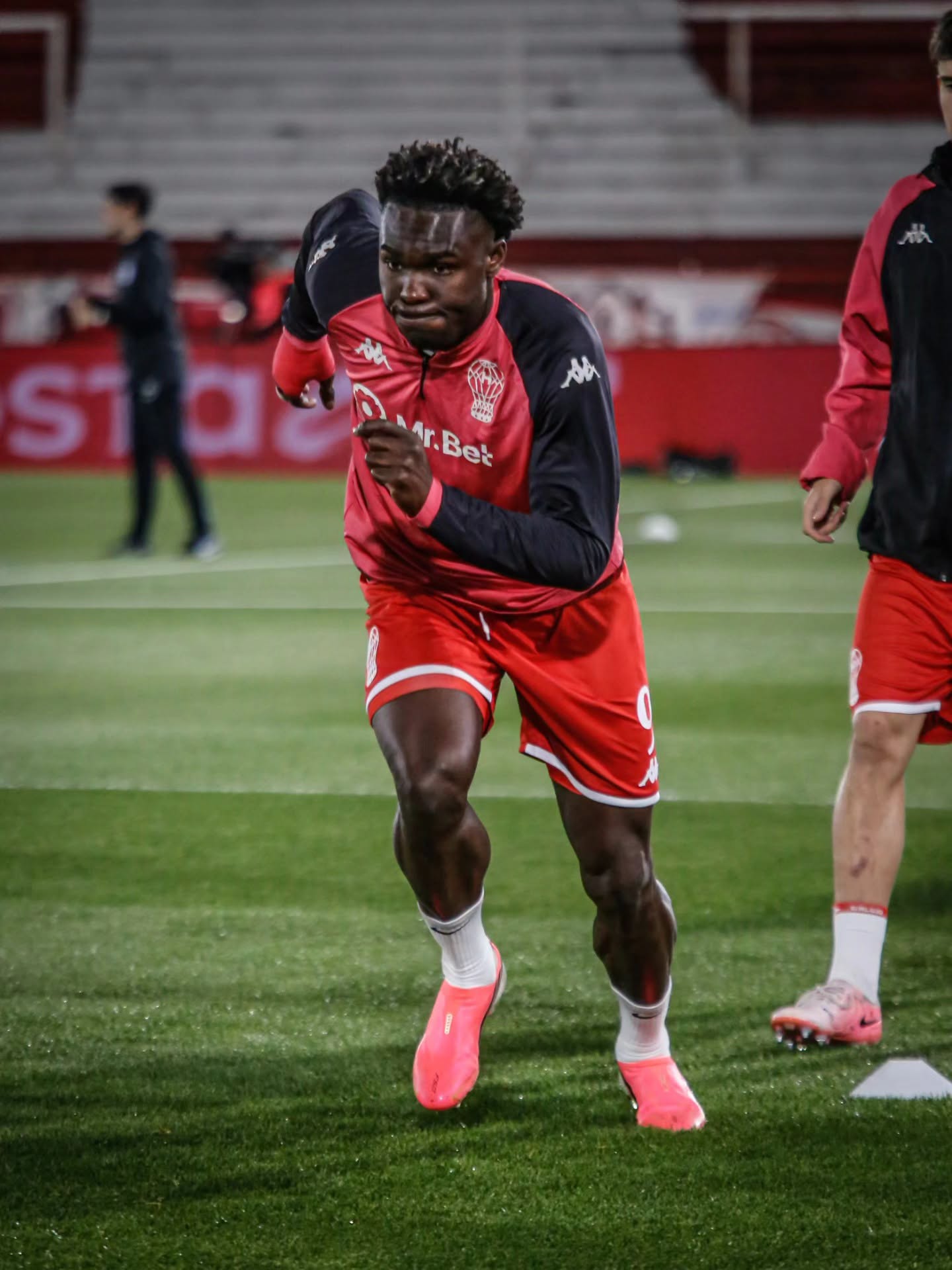 “Estoy muy contento”, destaca Diego Martínez, técnico de Huracán sobre la actualidad de Jordy Caicedo